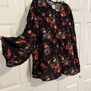 GAP Maternity Black Blouse with Vibrant Floral Design